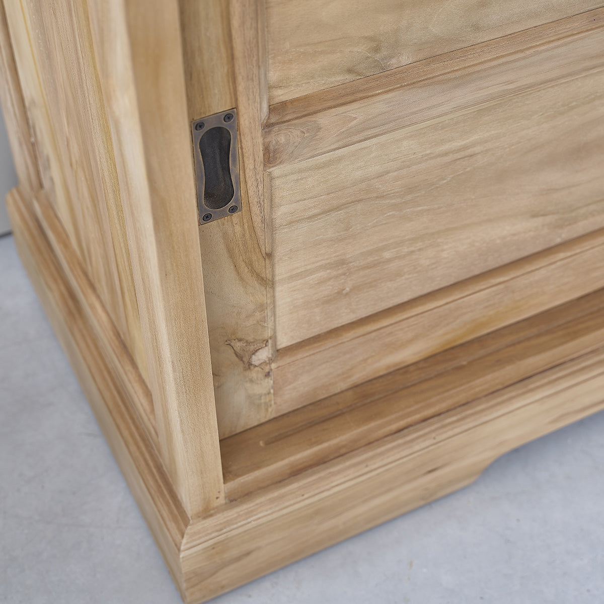 Berah Getah Boston buffet teck 150 cm portes coulissantes