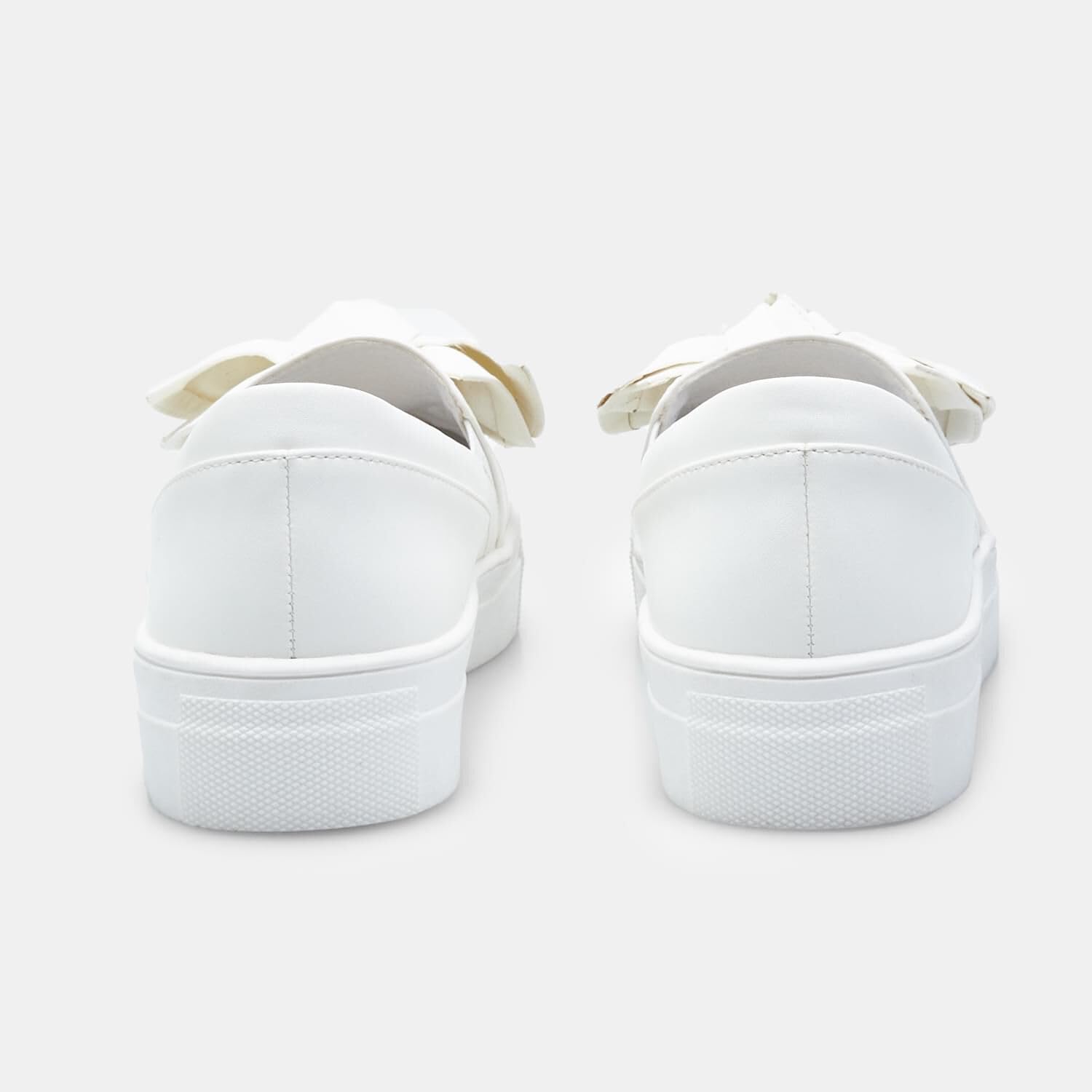 Bata Slip On fille baskets à enfiler 33 EU ficelle
