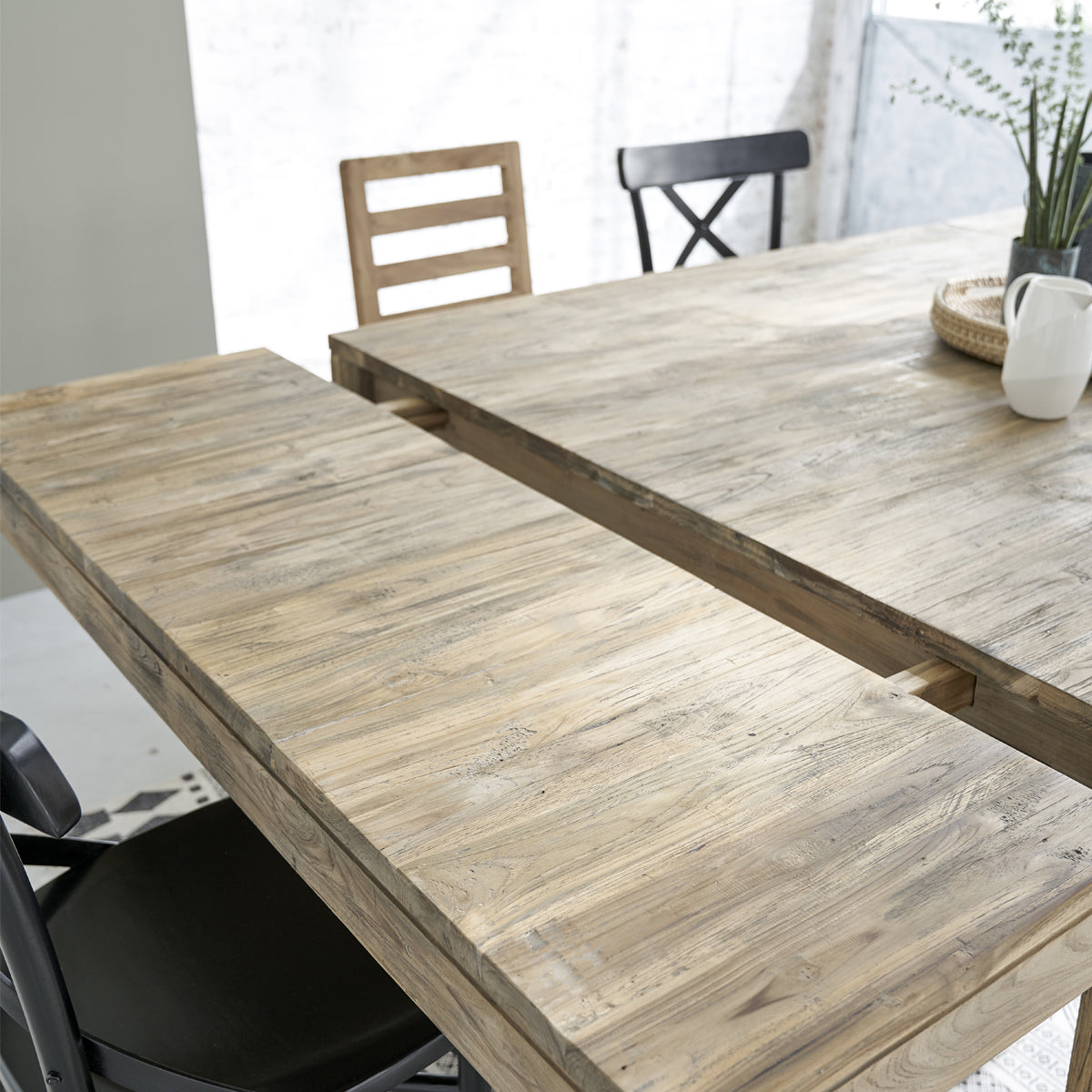 Berah Getah Cargo table extensible teck recyclé 12 pers.