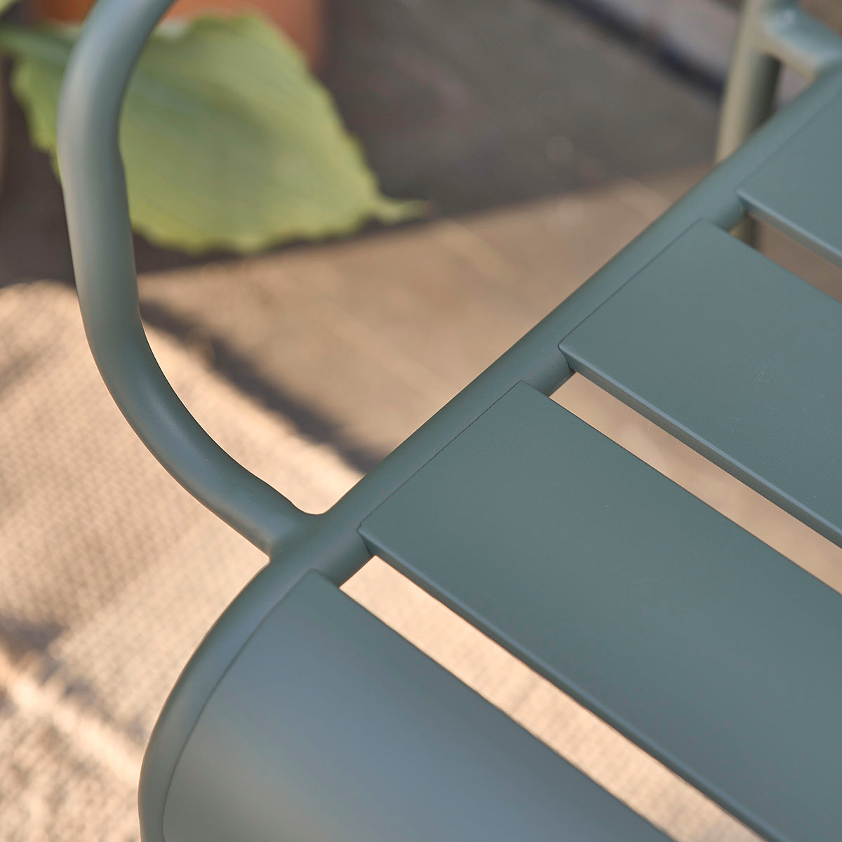 Berah Getah Zéphir banc vert 118 cm en aluminium