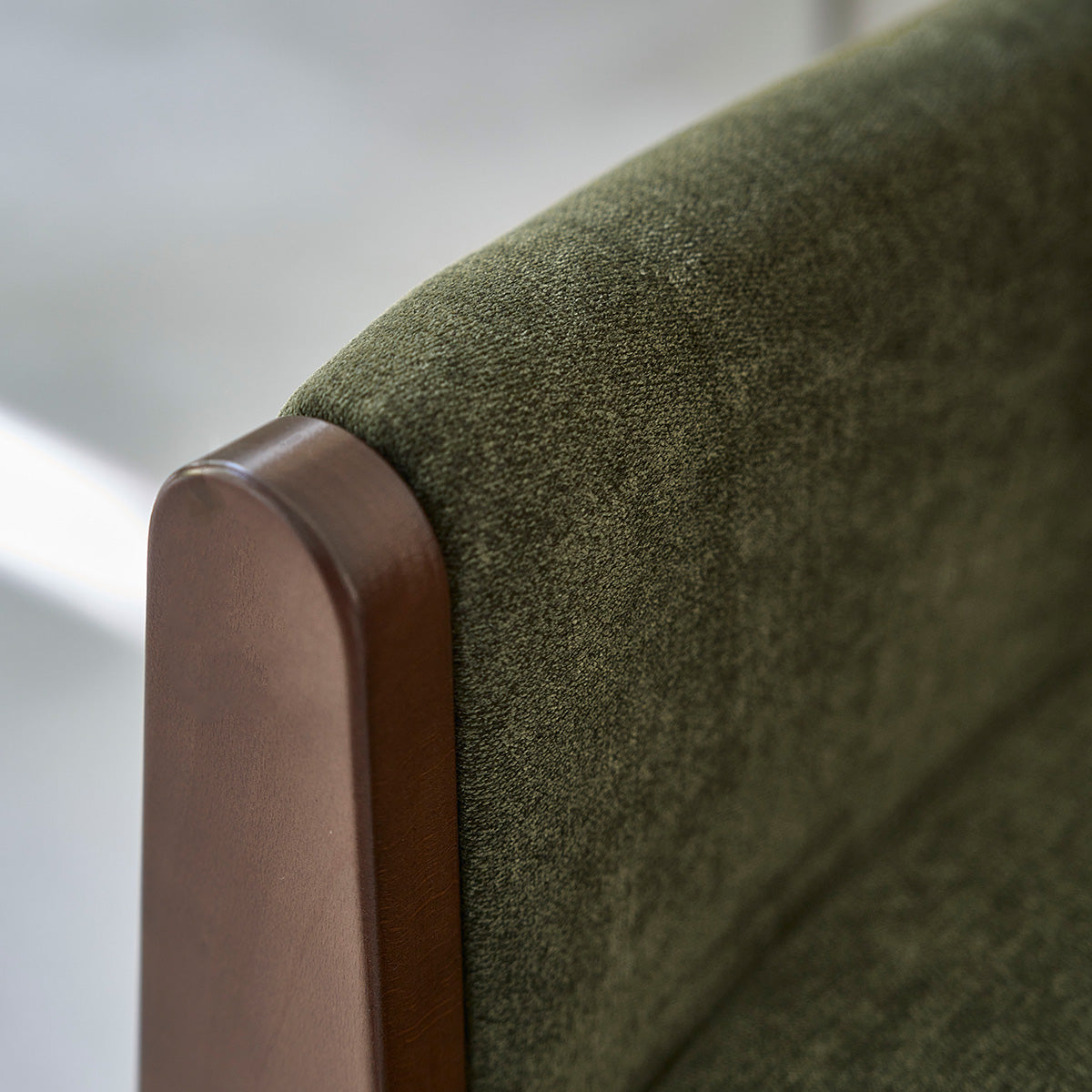 Berah Getah Ondine canapé 3 places velours vert mousse