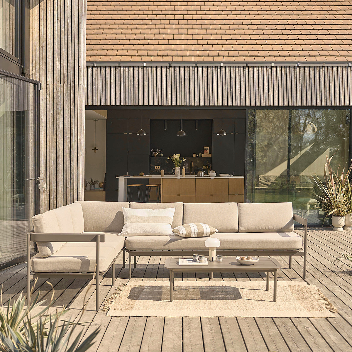 Berah Getah Alvar salon de jardin aluminium bas grège
