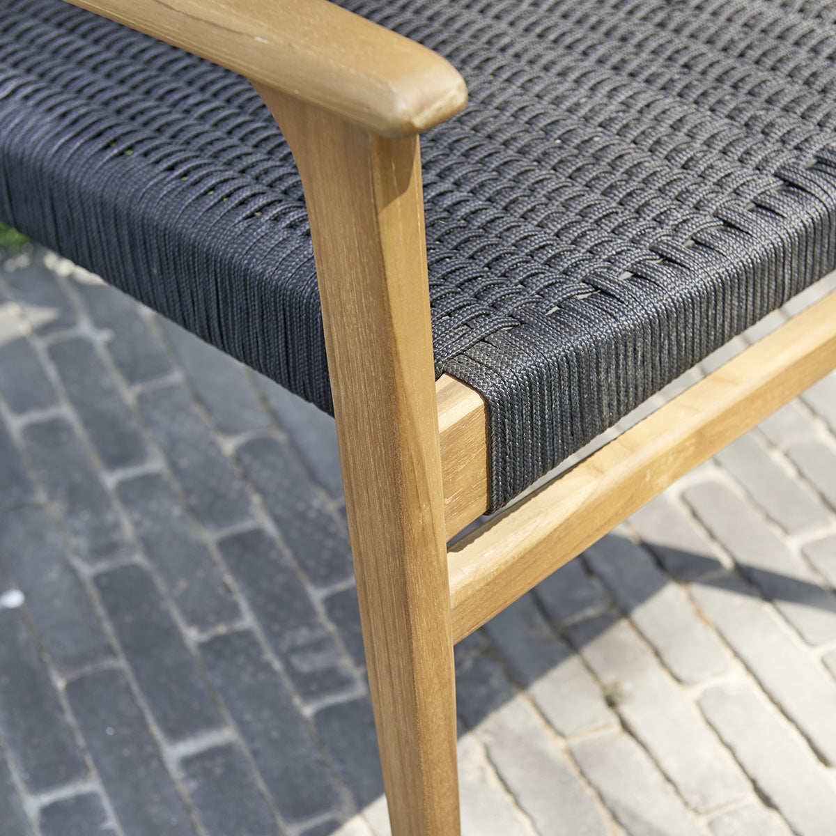 Berah Getah Esther salon de jardin teck 8 pers cordage noir