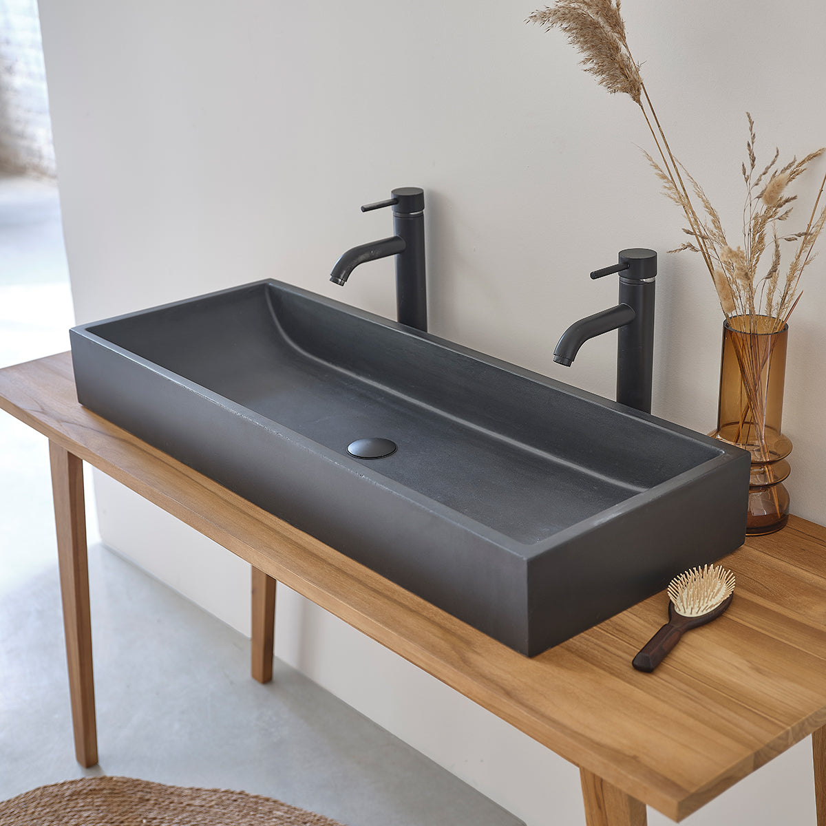 Berah Getah Olia vasque béton 100 cm noire