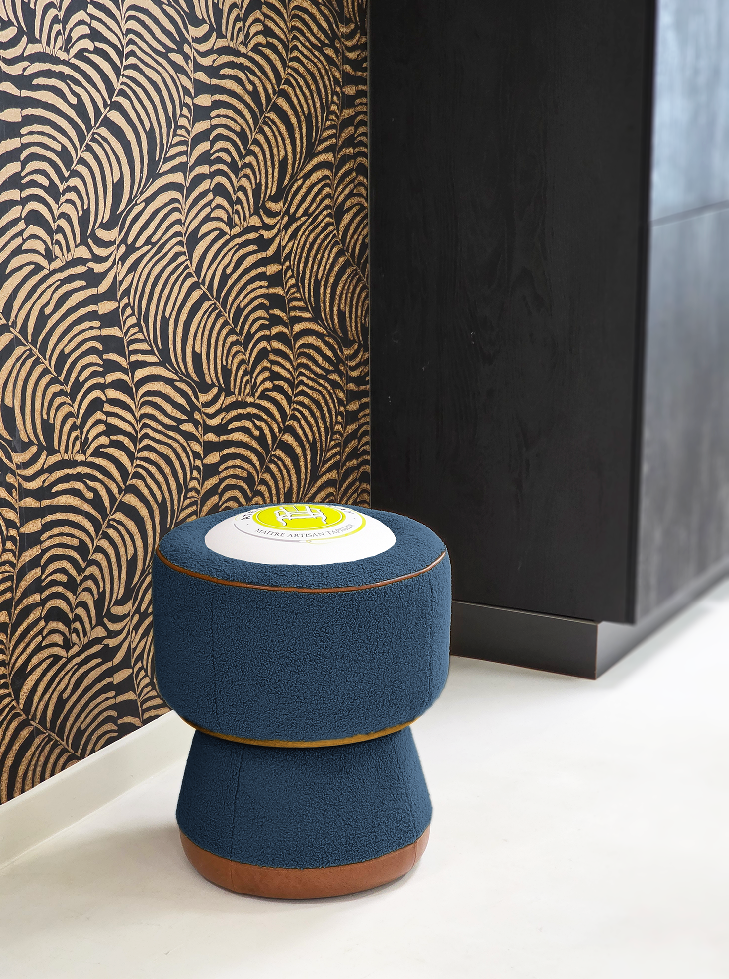 Atelier Douay Pouf Effervescence bouchon champagne bouclé