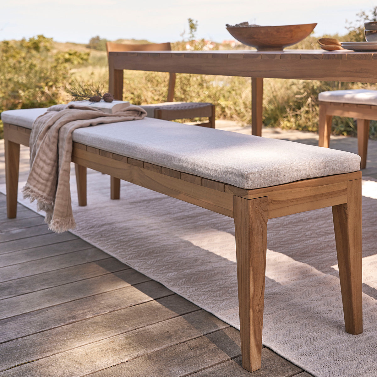 Berah Getah Bari Salon de jardin teck 6/8 pers coussins