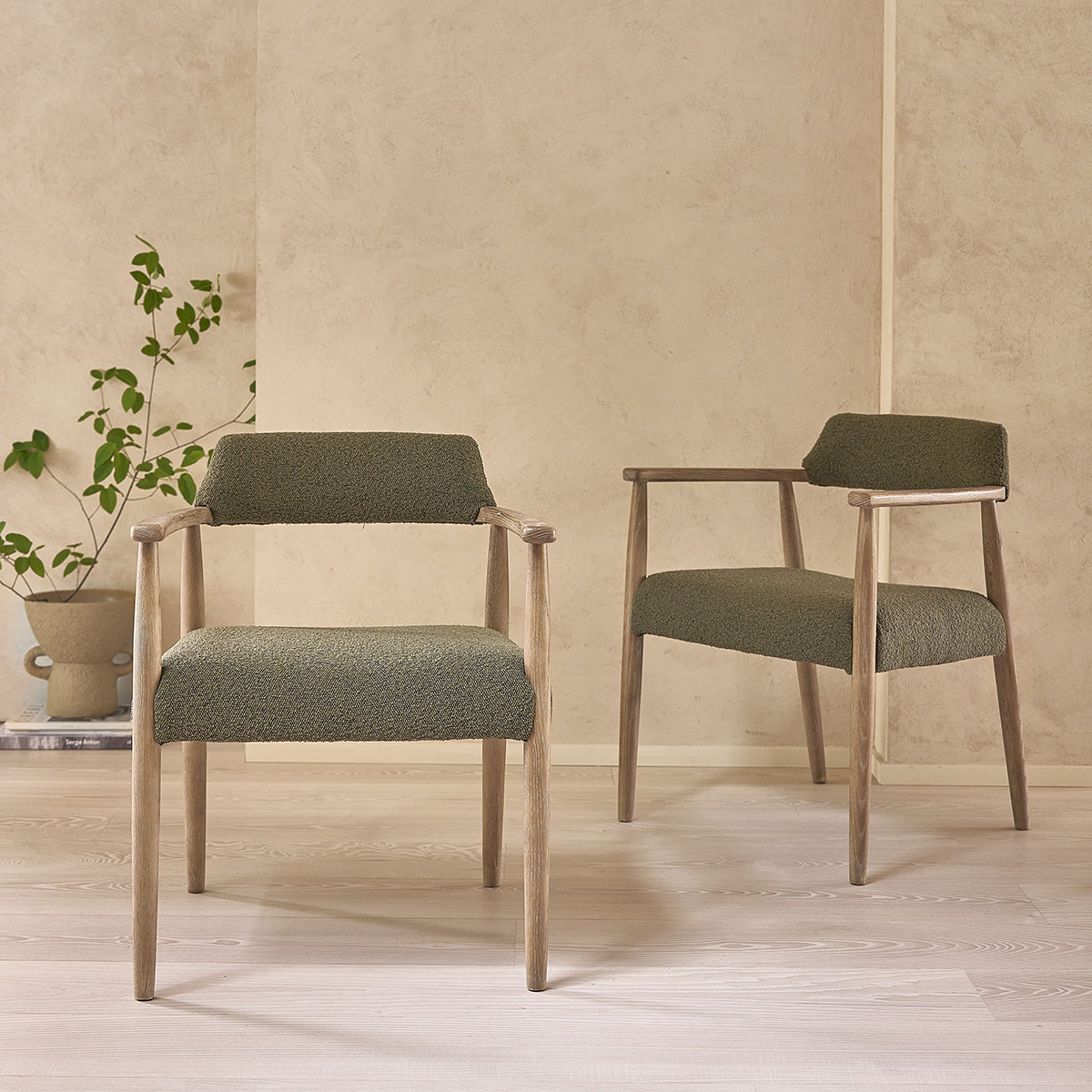 Berah Getah Luisa lot 2 chaises chêne bouclette kaki