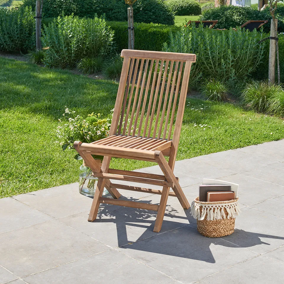 Berah Getah Bali chaise jardin teck huilé pliante