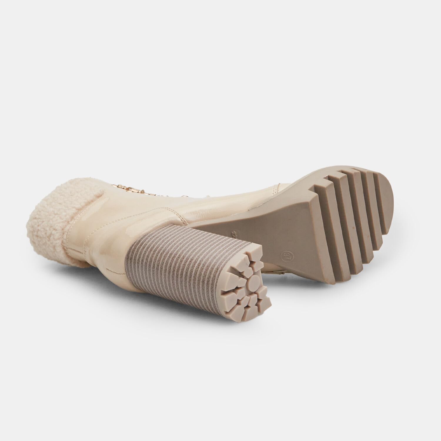 Bata Bottines Femme Talon Haut Teddy à Lacets