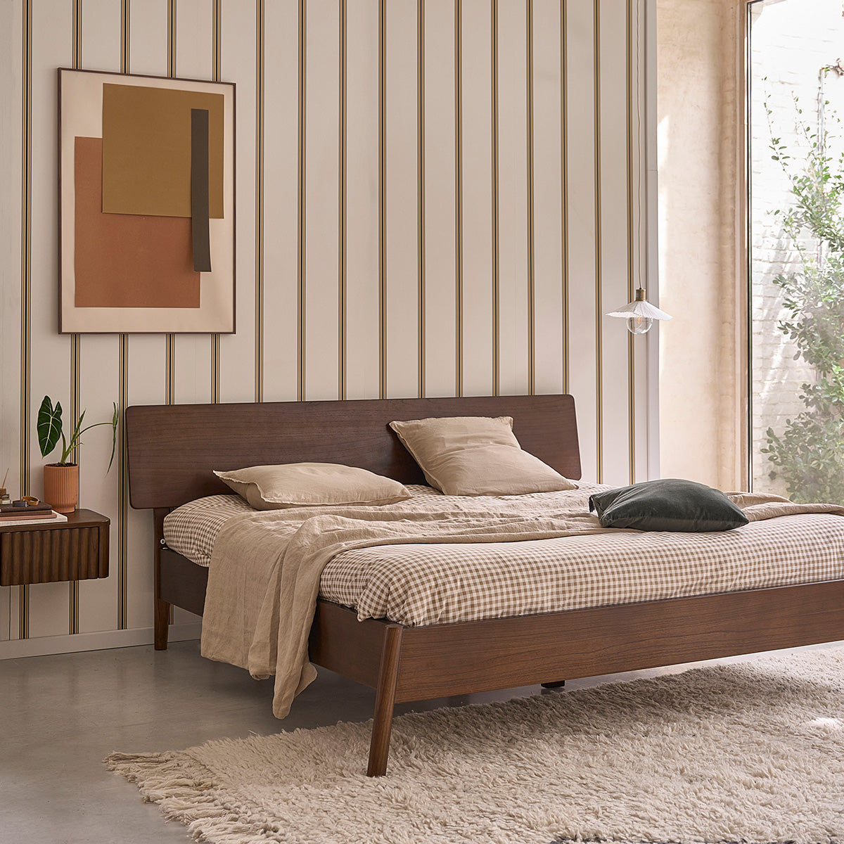 Berah Getah VINTAGE lit bois mindi noyer 180 cm avec sommier