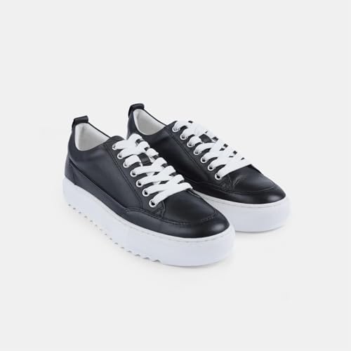 Bata Sneakers femme cuir semelle zébrée