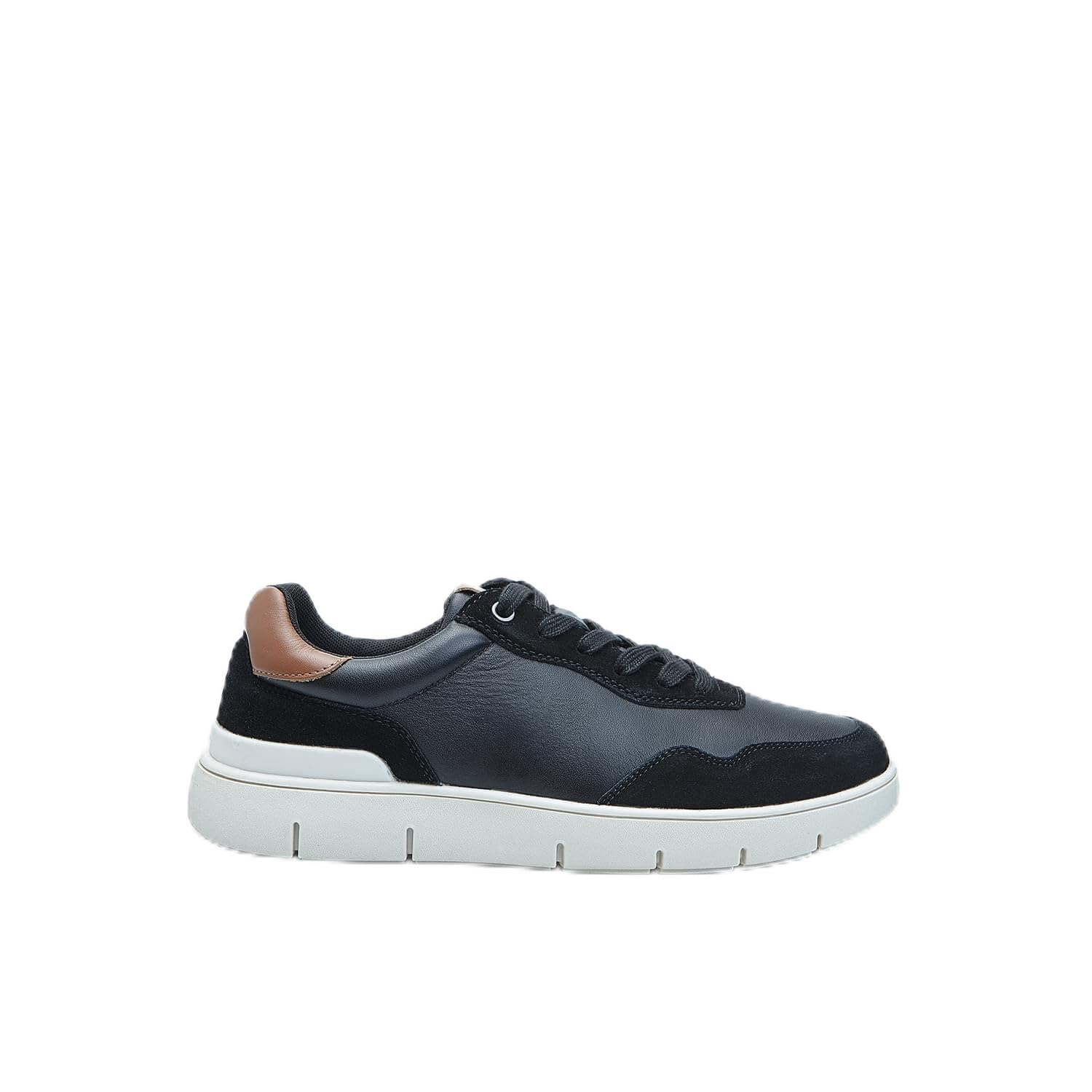 Bata sneakers cuir homme 40 EU décontracté