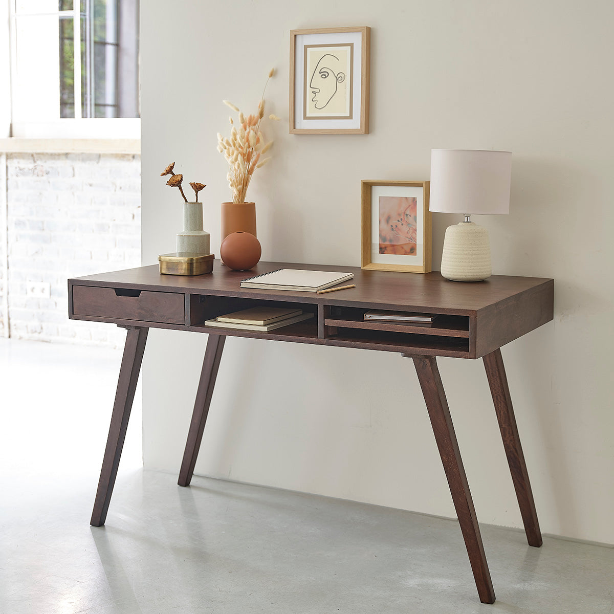 Berah Getah Brune bureau manguier massif 120 cm noyer
