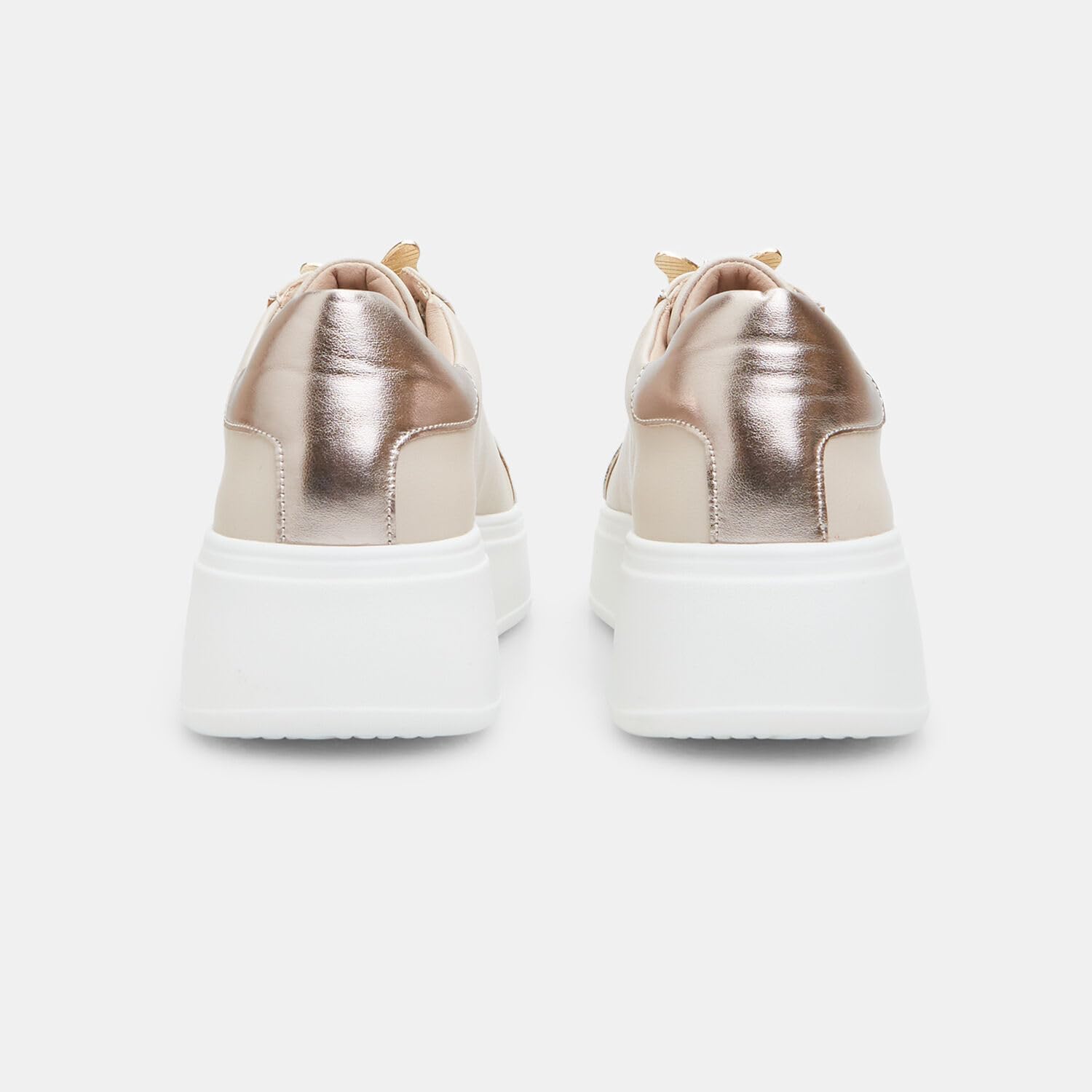 Bata Sneakers baskets plateforme femme 3 cm lacets