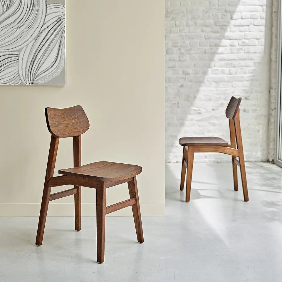 Berah Getah Milo chaise bois noyer lot de 2