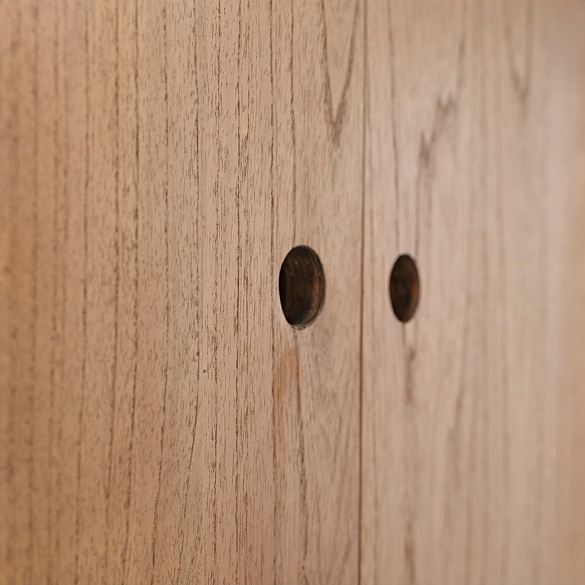 Berah Getah Esmée Oslo armoire mindi 190 cm 2 portes