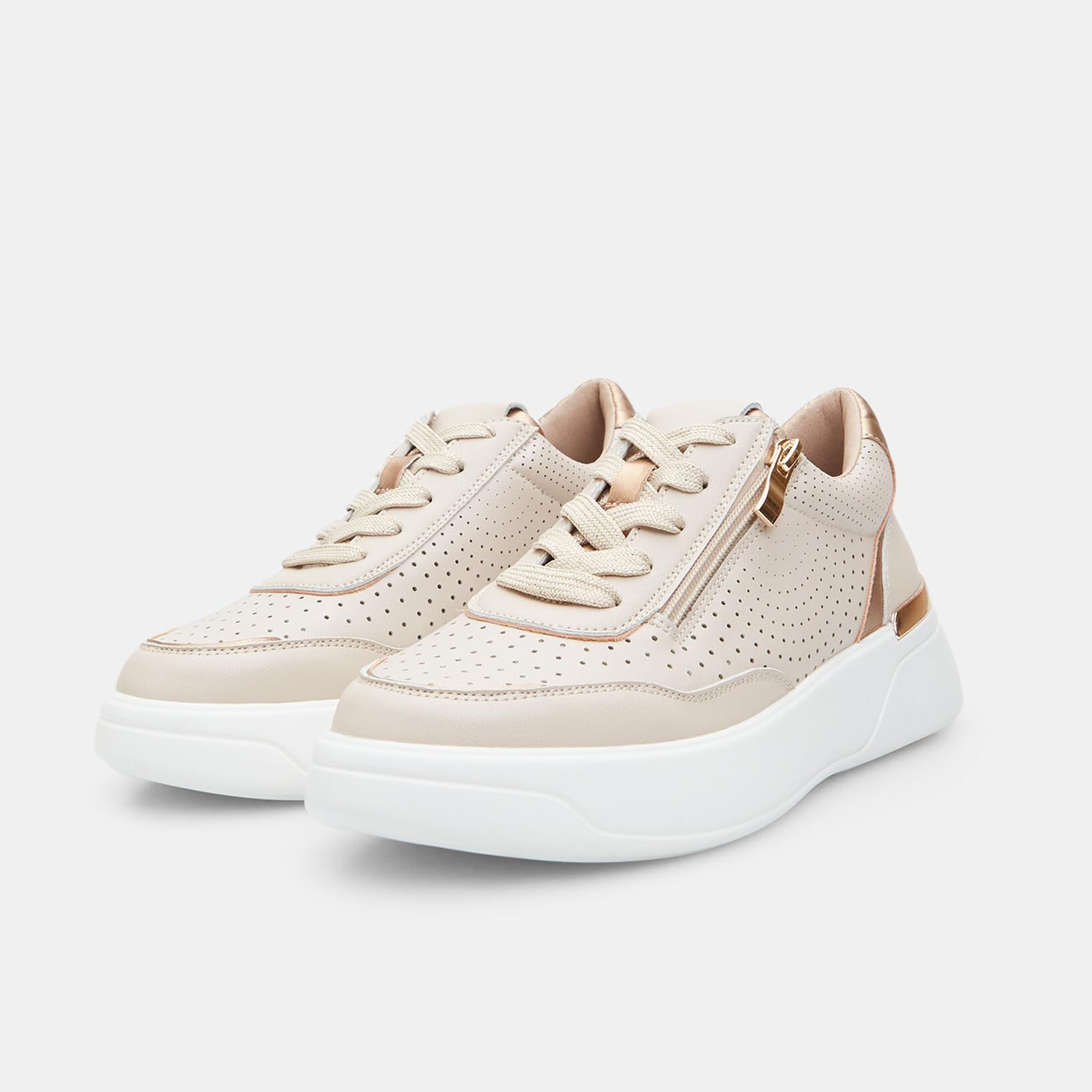 Bata Sneakers femme sneakers basses confort ville