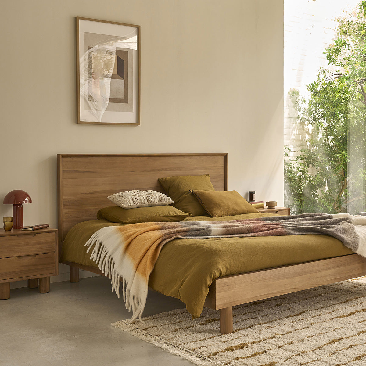 Berah Getah Gustave lit teck massif 180 cm avec sommier