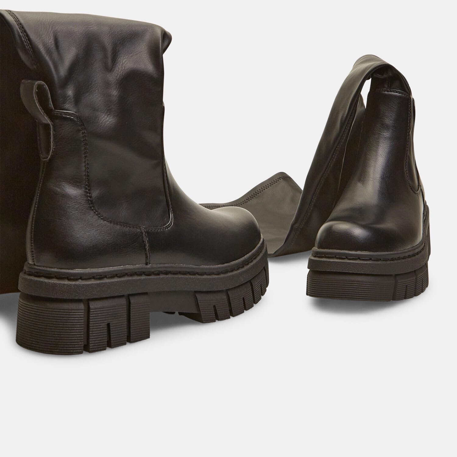 Bata Bottes cuissardes femme effet cuir