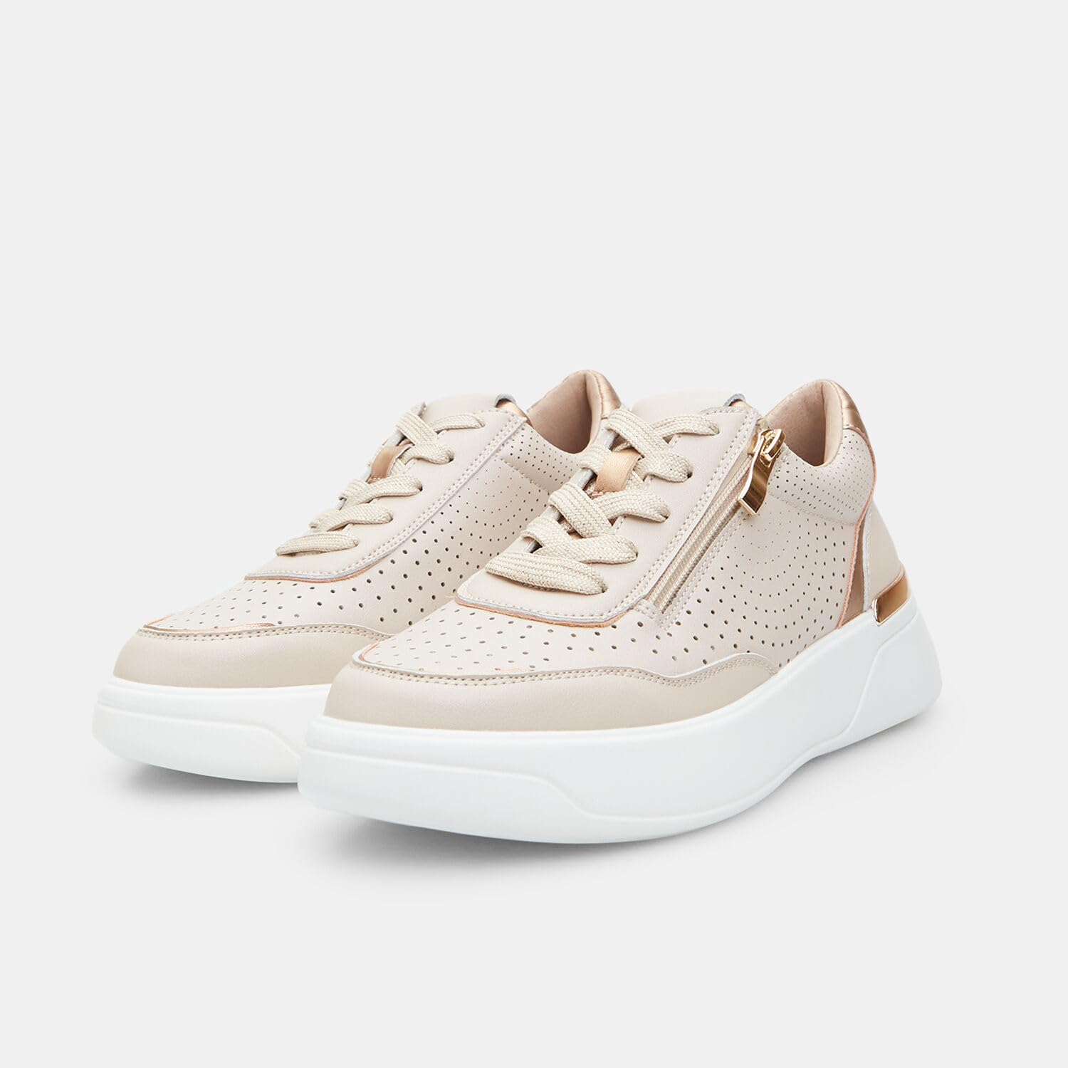 Bata Sneakers femme sneakers basses confort ville