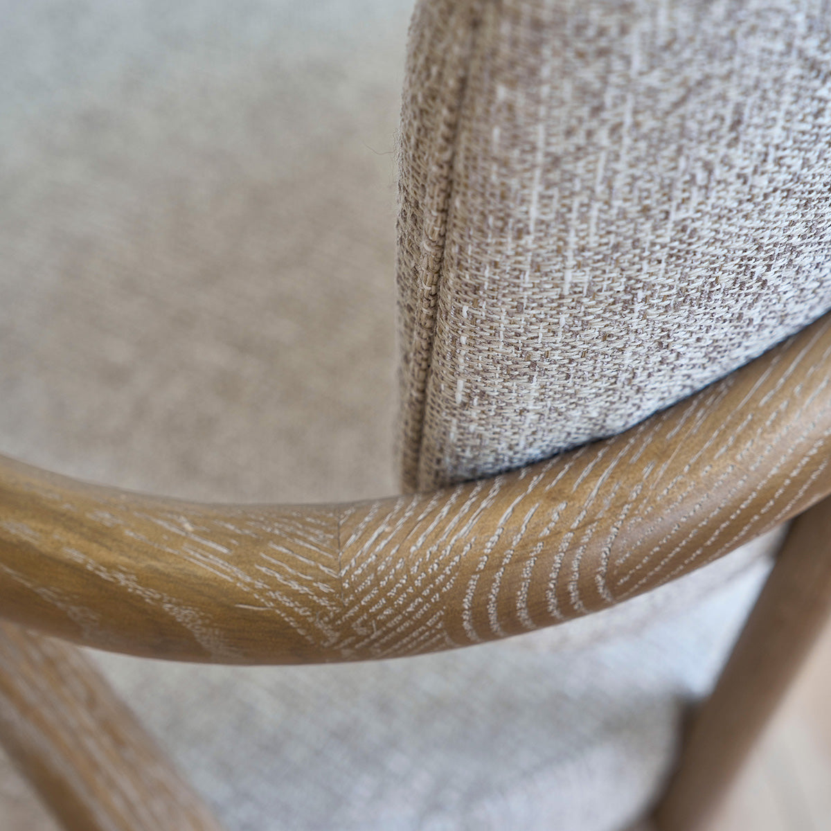 Berah Getah Salon fauteuil chêne tissu beige chiné
