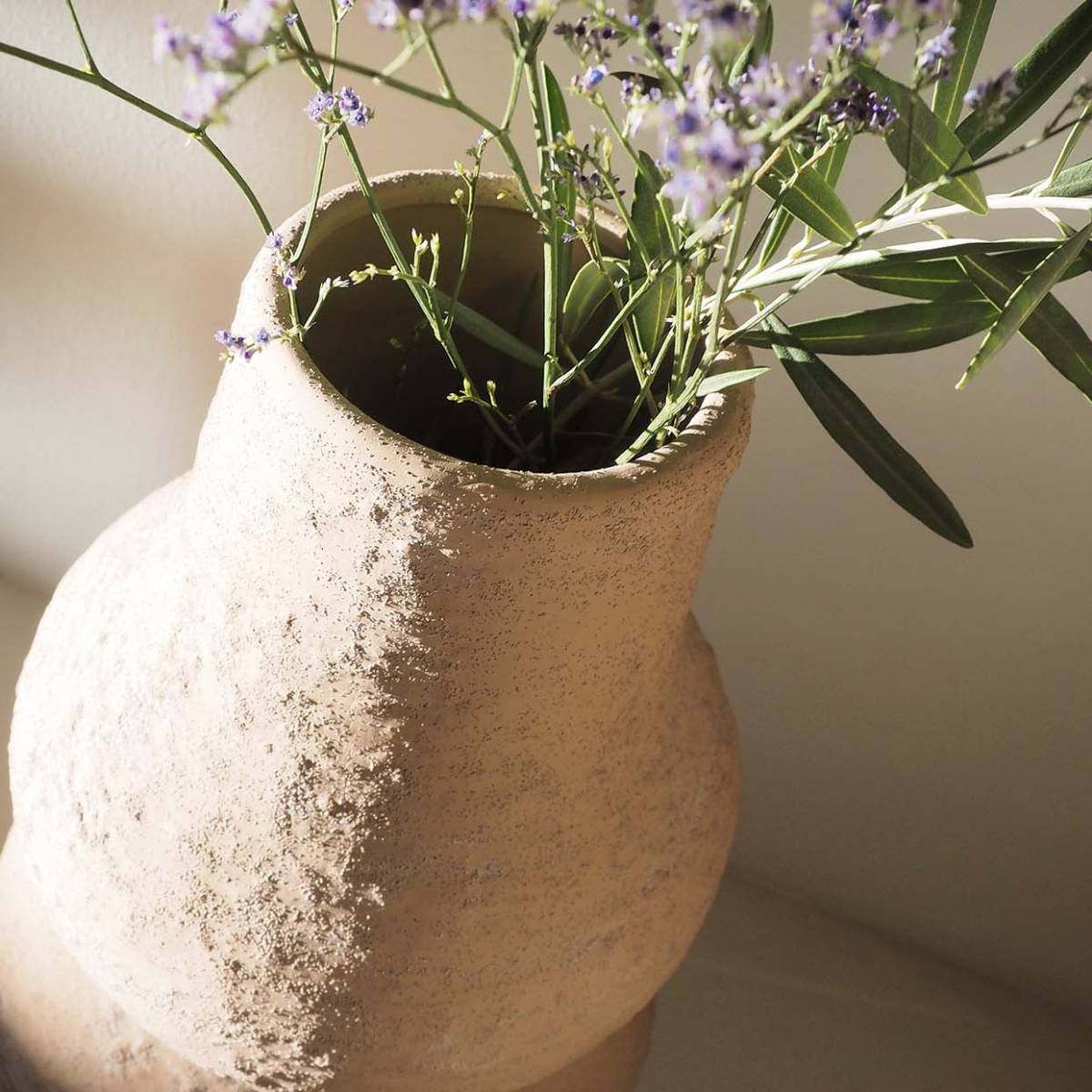 Andrea House Kaoma vase grès beige 35 cm