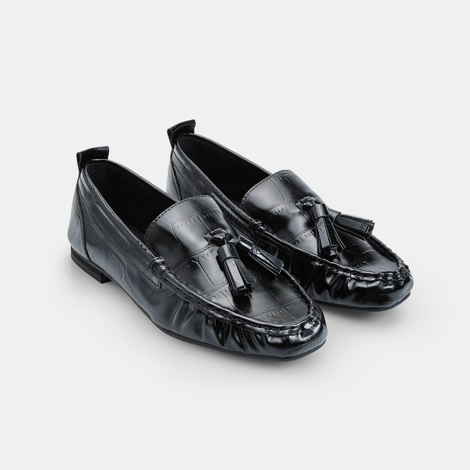 Bata Mocassins femme pompons noirs Red Label