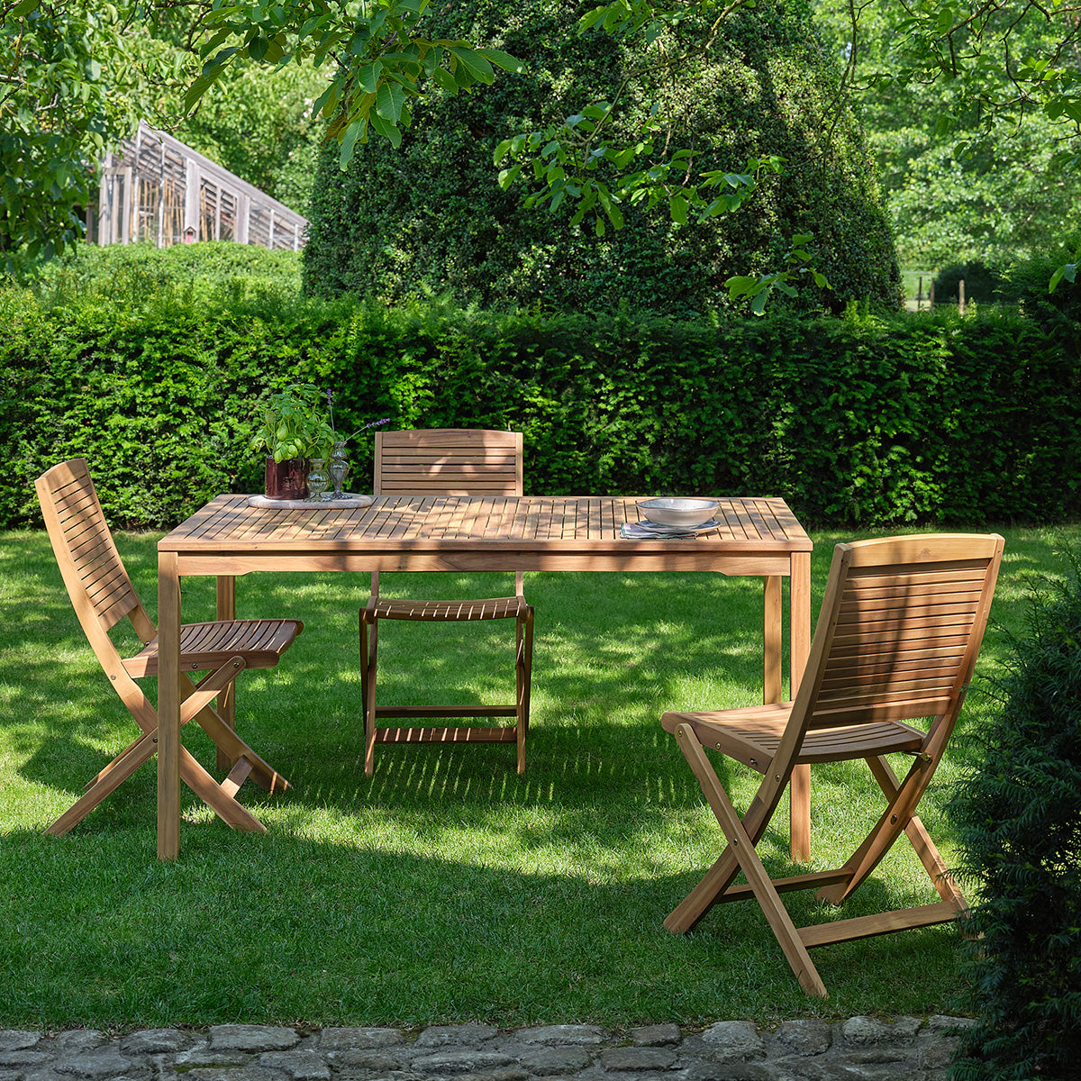 Berah Getah Milos table jardin acacia huilé 150 cm