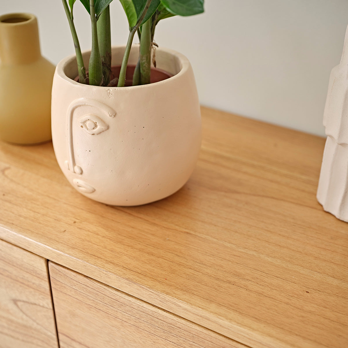 Berah Getah Pia commode mindi massif 130 cm 6 tiroirs