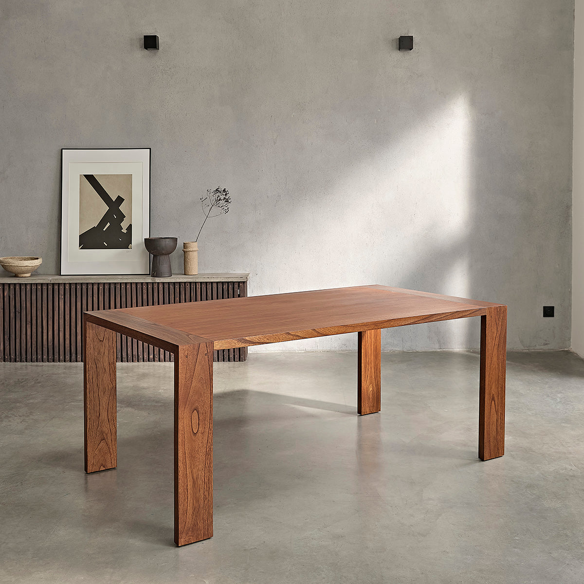Berah Getah Milo table mindi noyer 180 cm 8 pers.