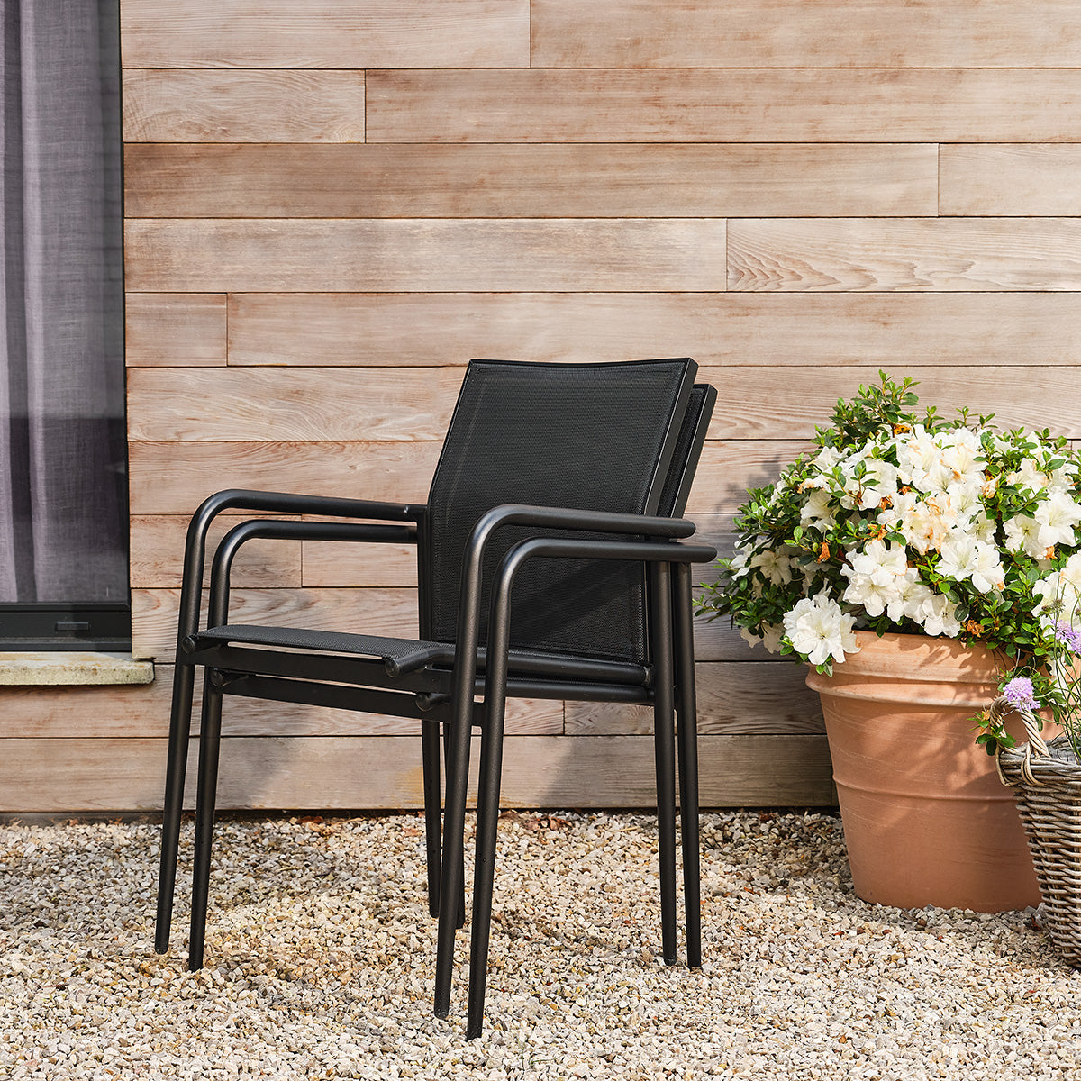 Berah Getah Basalt salon jardin alu noir extensible 6/10
