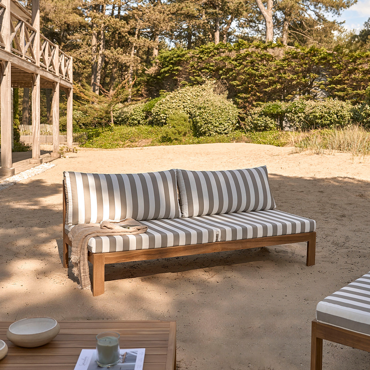 Berah Getah Palma canapé jardin teck rayé blanc taupe