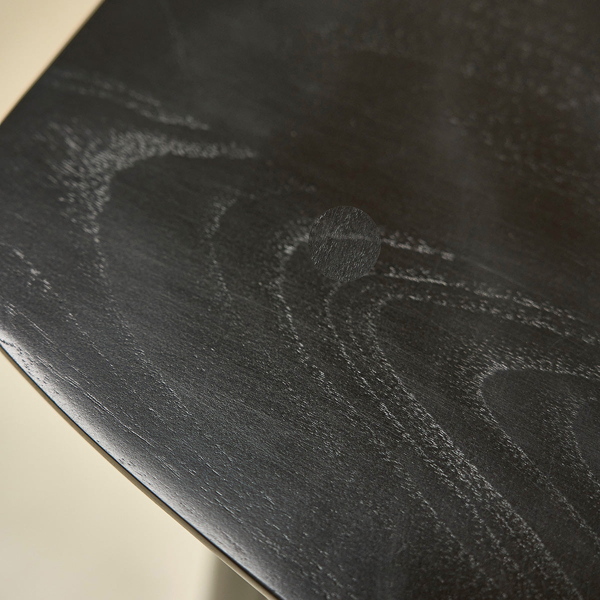 Berah Getah Ambre tabouret de bar teck noir 65 cm