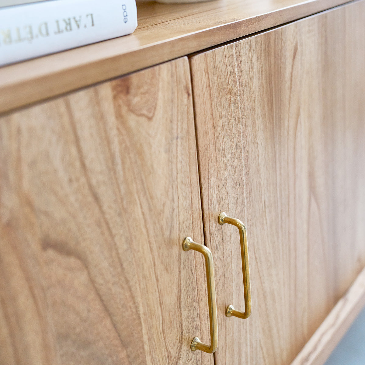 Berah Getah Suzanne commode mindi 175cm 2 portes 4 tiroirs
