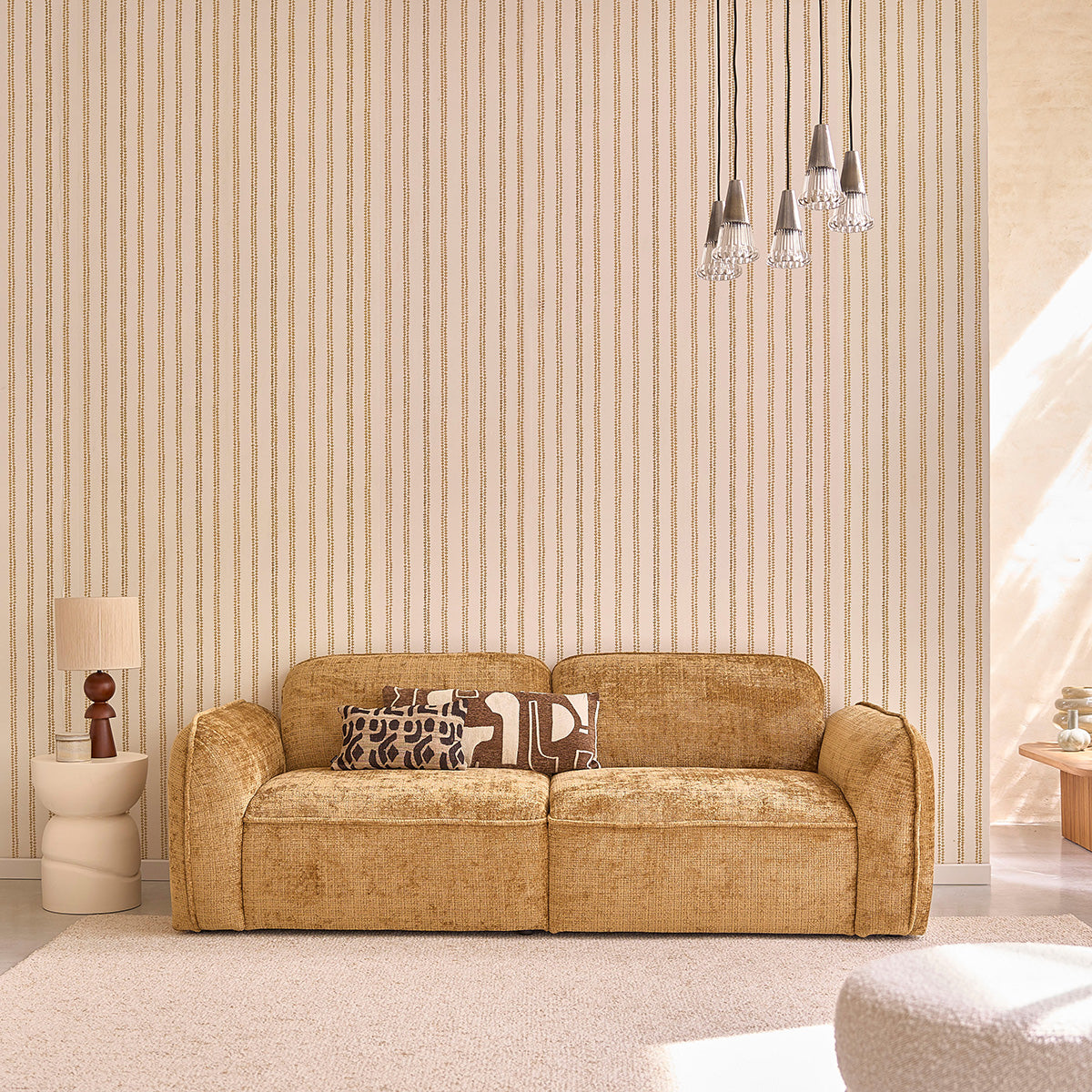 Berah Getah Hector canapé 3 places velours ocre texturé