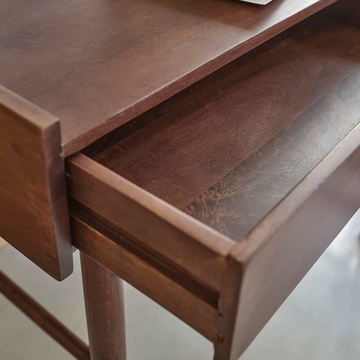 Berah Getah Cameron bureau bois 125 cm manguier 2 tiroirs
