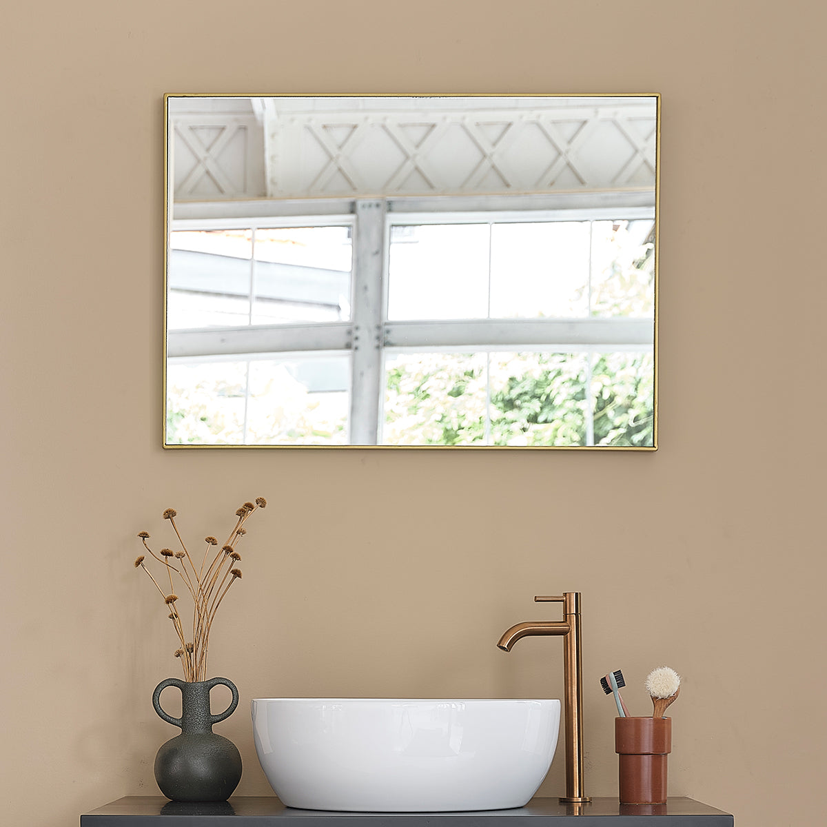 Berah Getah Luna miroir doré métal 70x50 cm