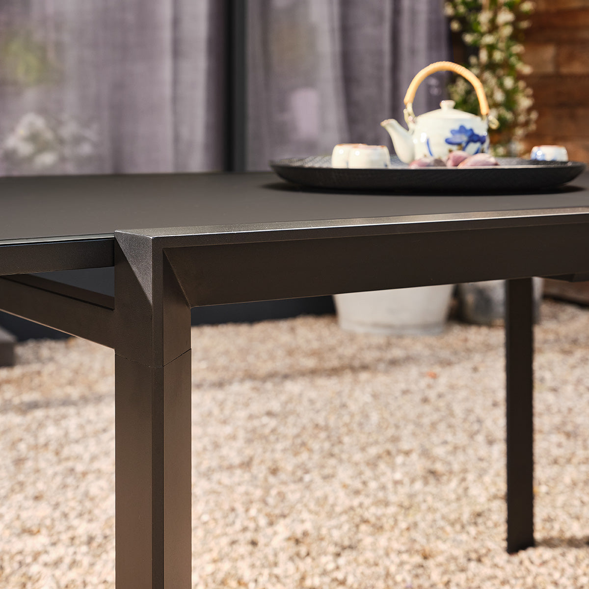 Berah Getah Basalt table de jardin extensible noire 6/10 pers.