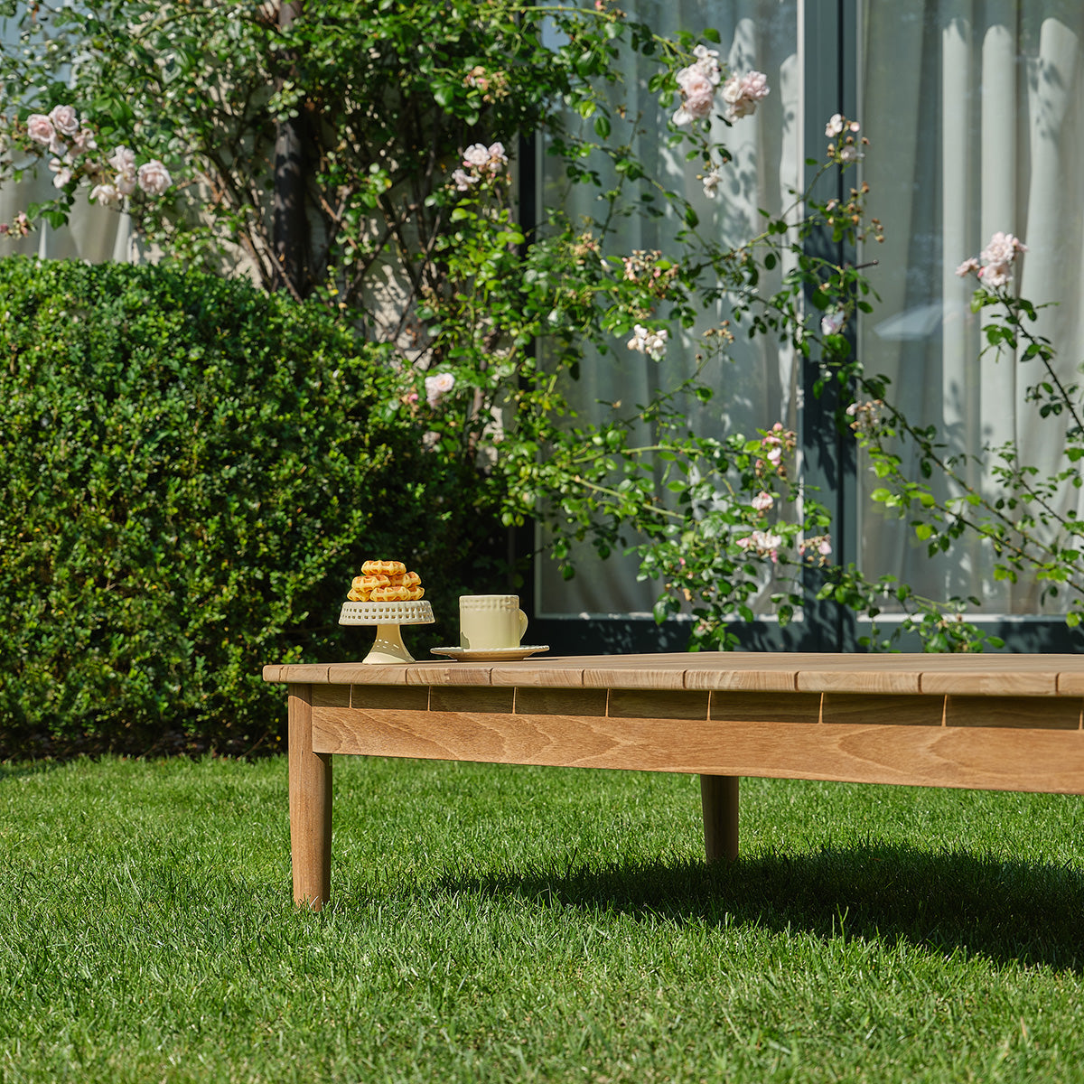 Berah Getah Jardin CALVI table basse teck 140 cm