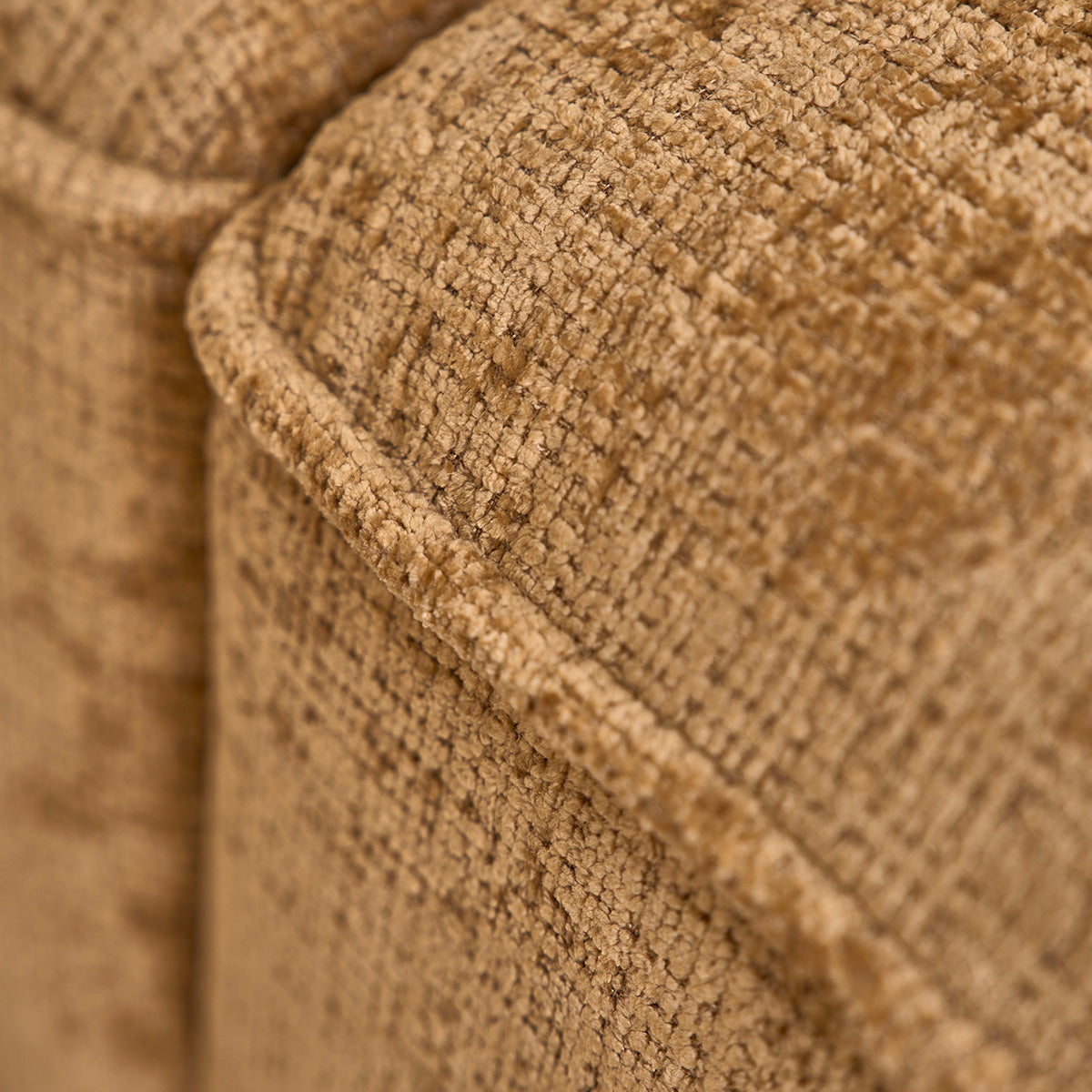 Berah Getah Hector canapé 3 places velours ocre texturé