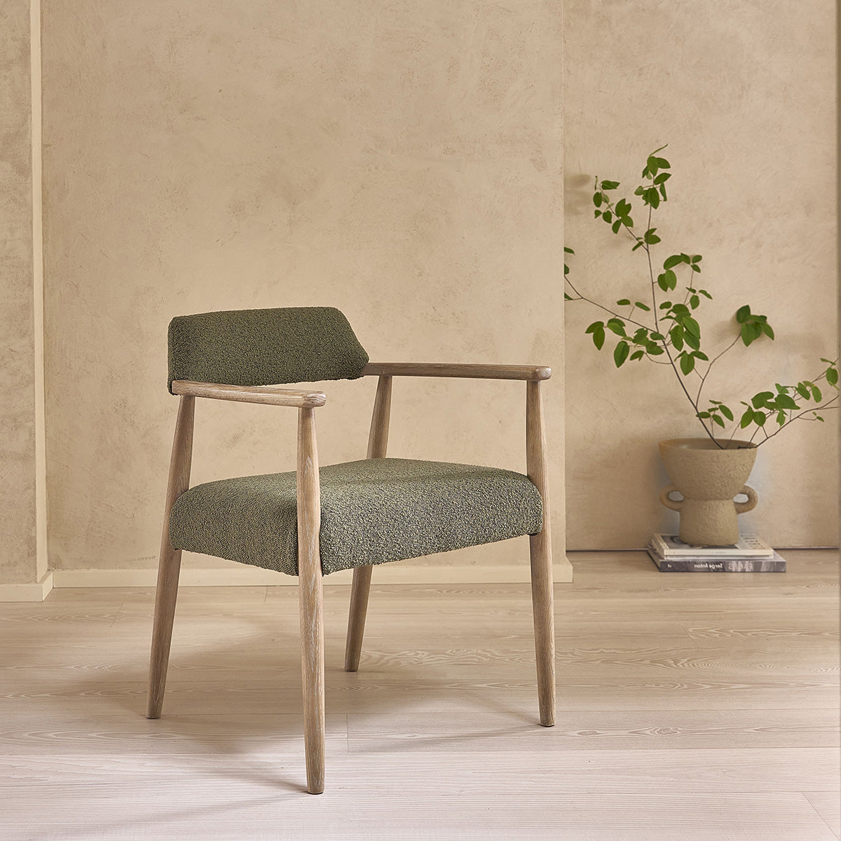 Berah Getah Luisa chaise chêne bouclette kaki