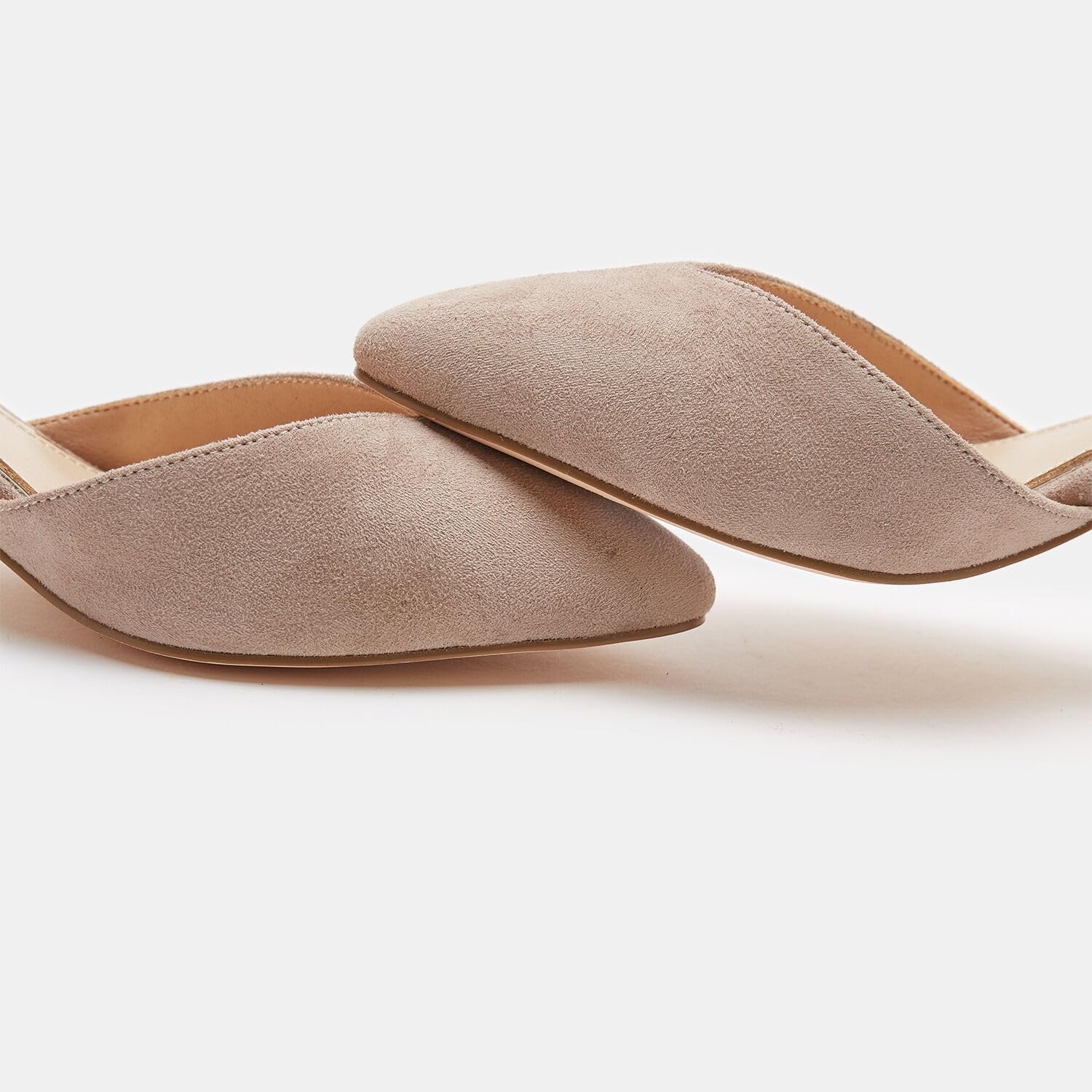 Bata Escarpins pointus talon carré chaussures à talons