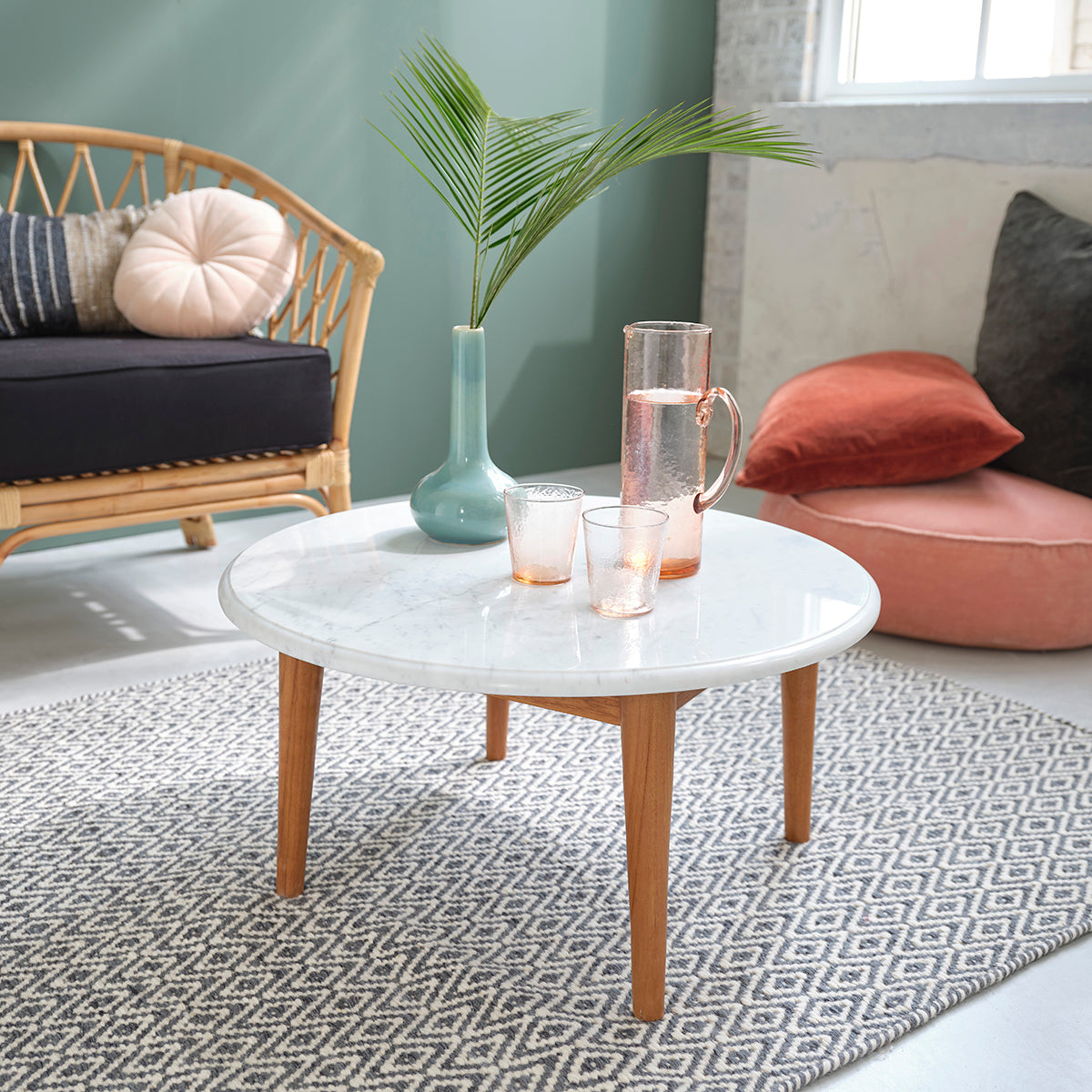 Berah Getah Salon table basse marbre et teck Ø 70 cm ronde