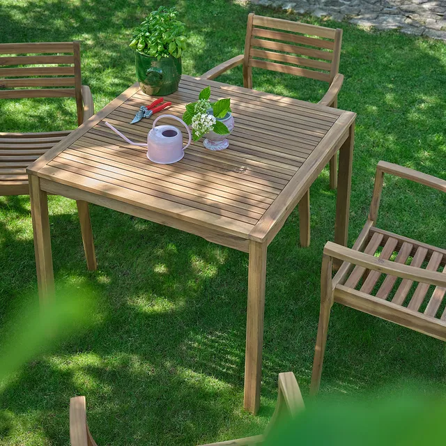 Berah Getah MILOS table de jardin acacia massif 90 cm