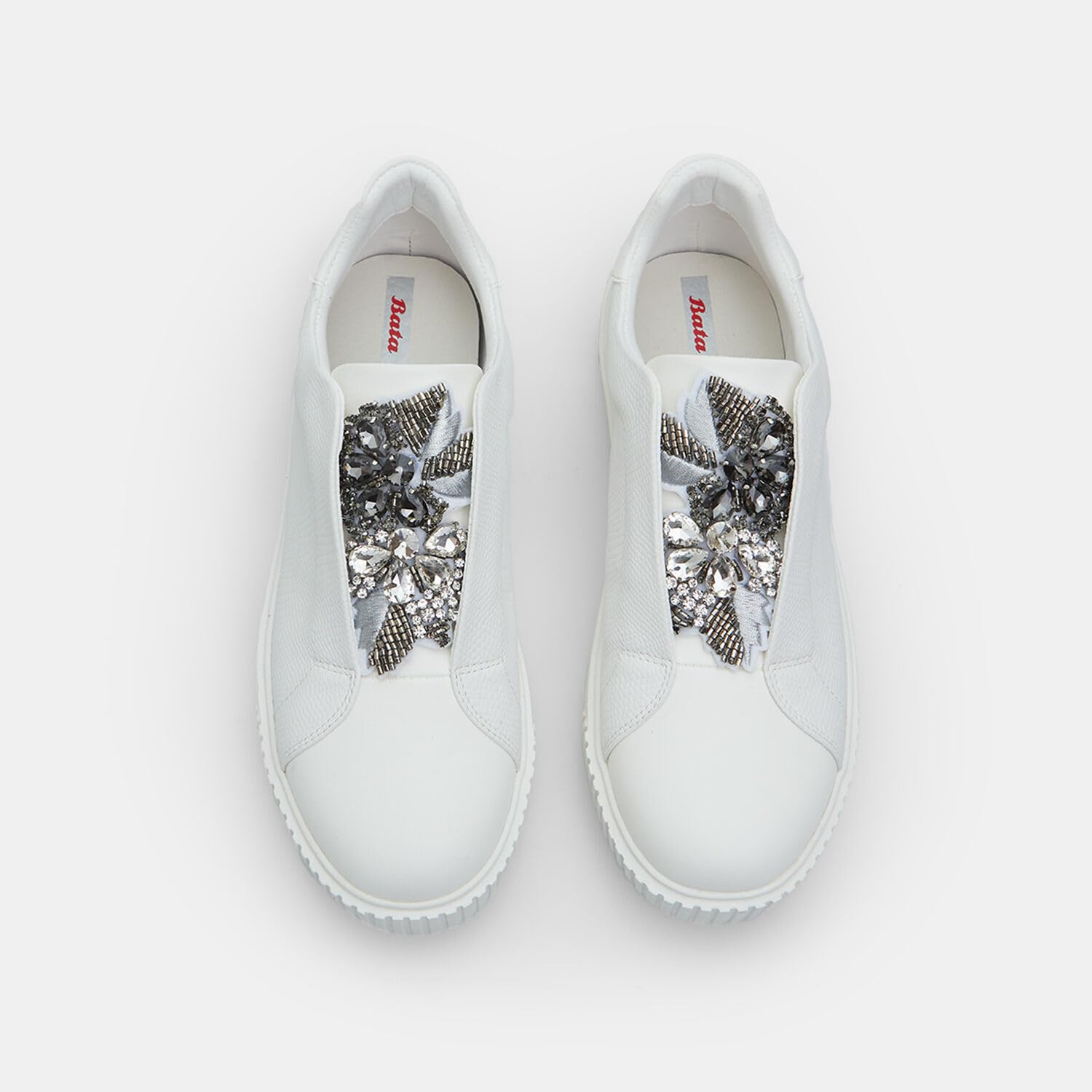 Bata Sneakers effet cuir décor bijou baskets femme