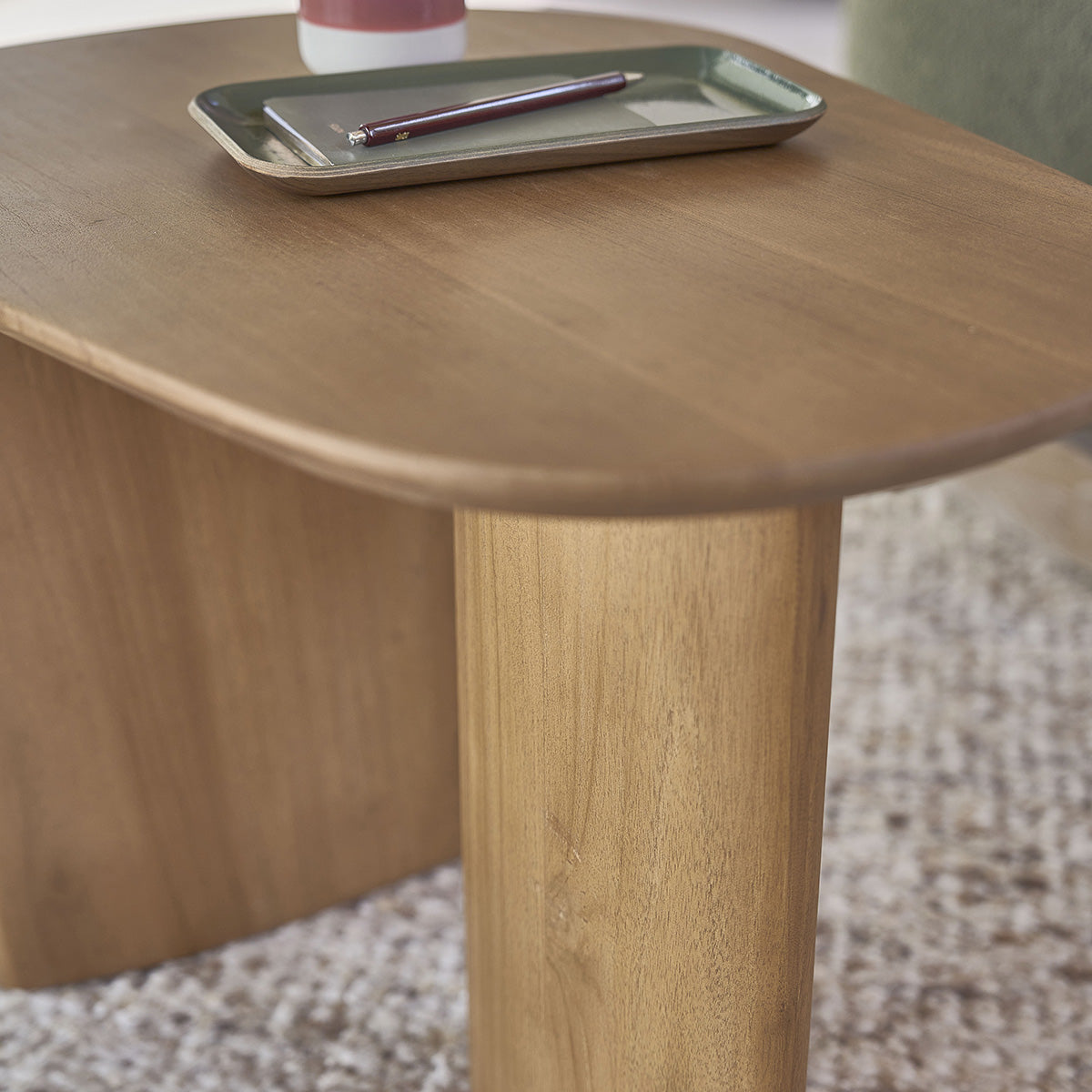 Berah Getah Calma table appoint teck organique ovale