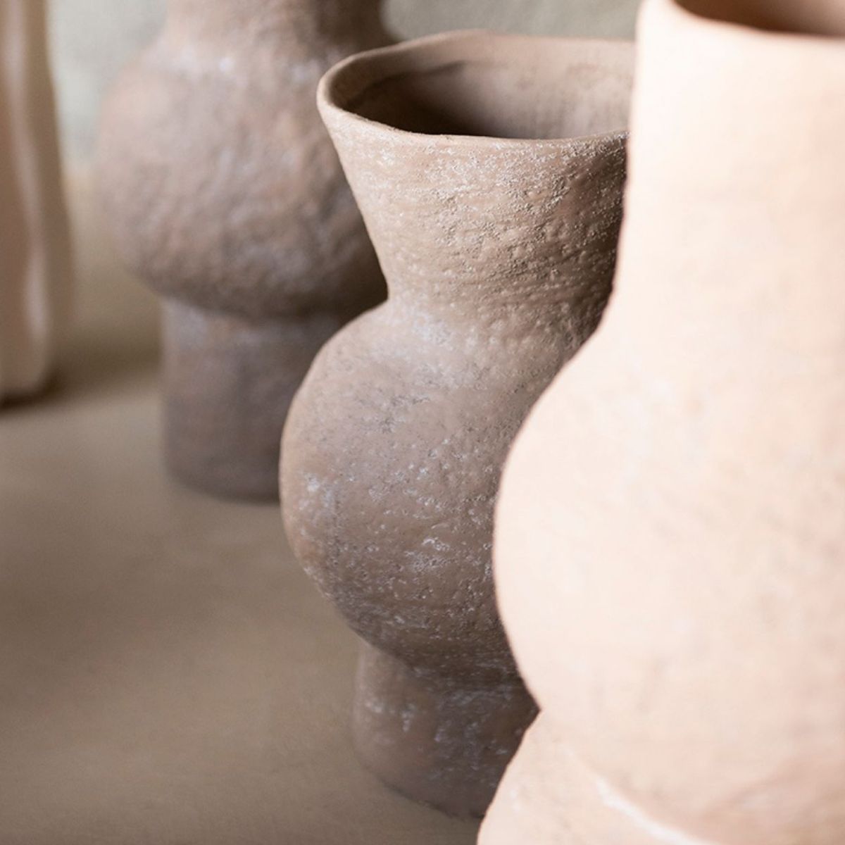 Andrea House Lira vase grès marron 26 cm