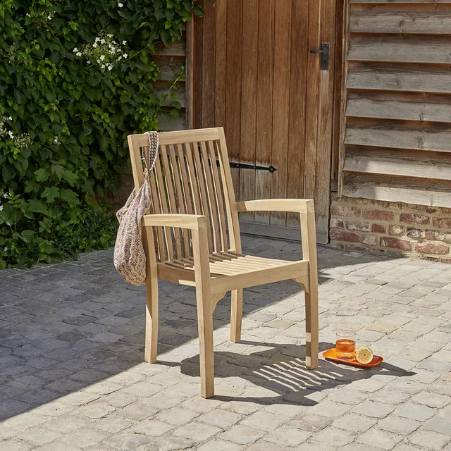 Berah Getah MALTE fauteuil jardin teck massif empilable