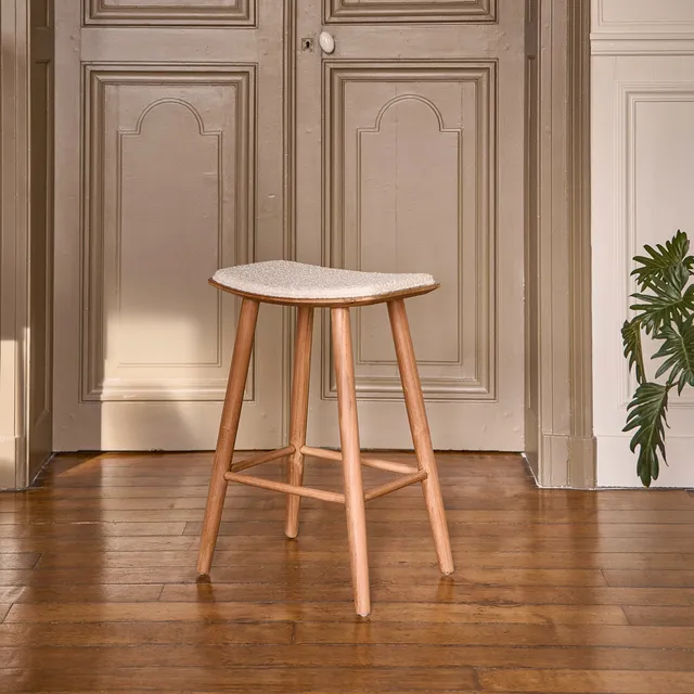 Berah Getah Ambre Tabouret de bar teck bouclette 65 cm