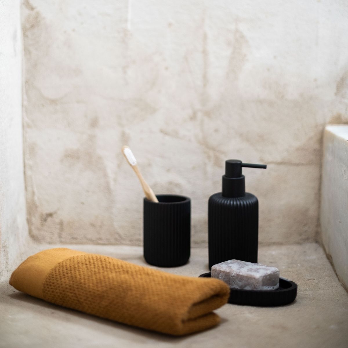 Andrea House Baño distributeur savon noir mat résine